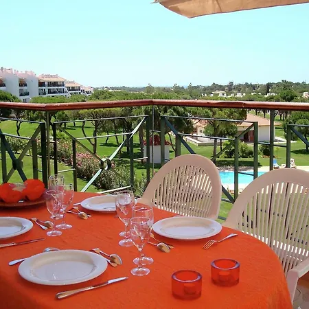 Sunny Balcony And Pool Apartment *